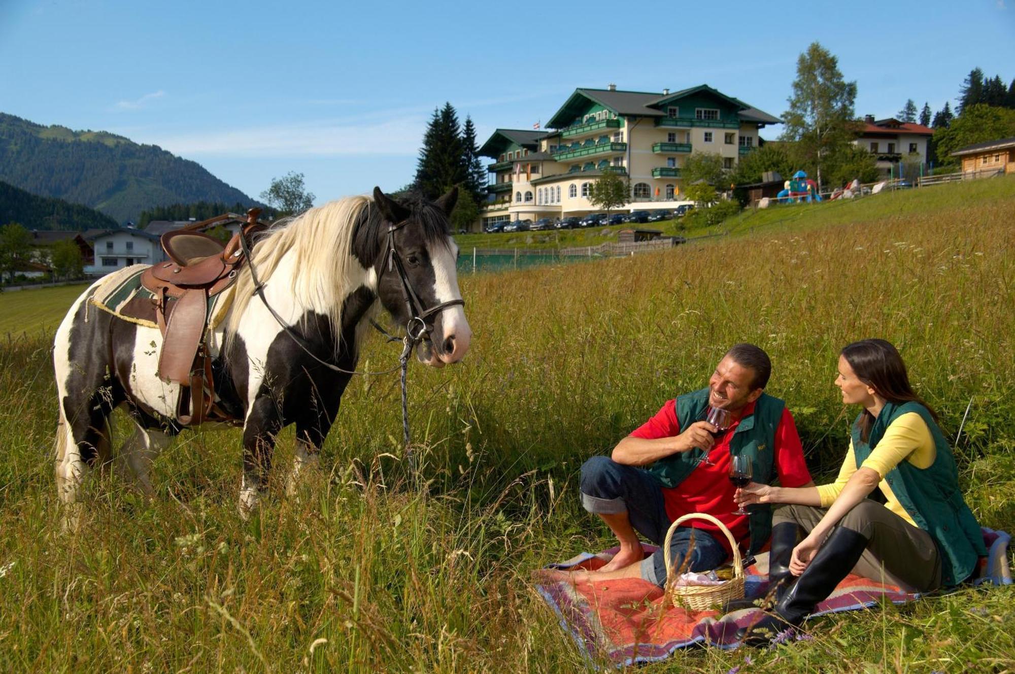 Wohlfuehlresort Und Feriengut Martinerhof Sankt Martin am Tennengebirge Εξωτερικό φωτογραφία