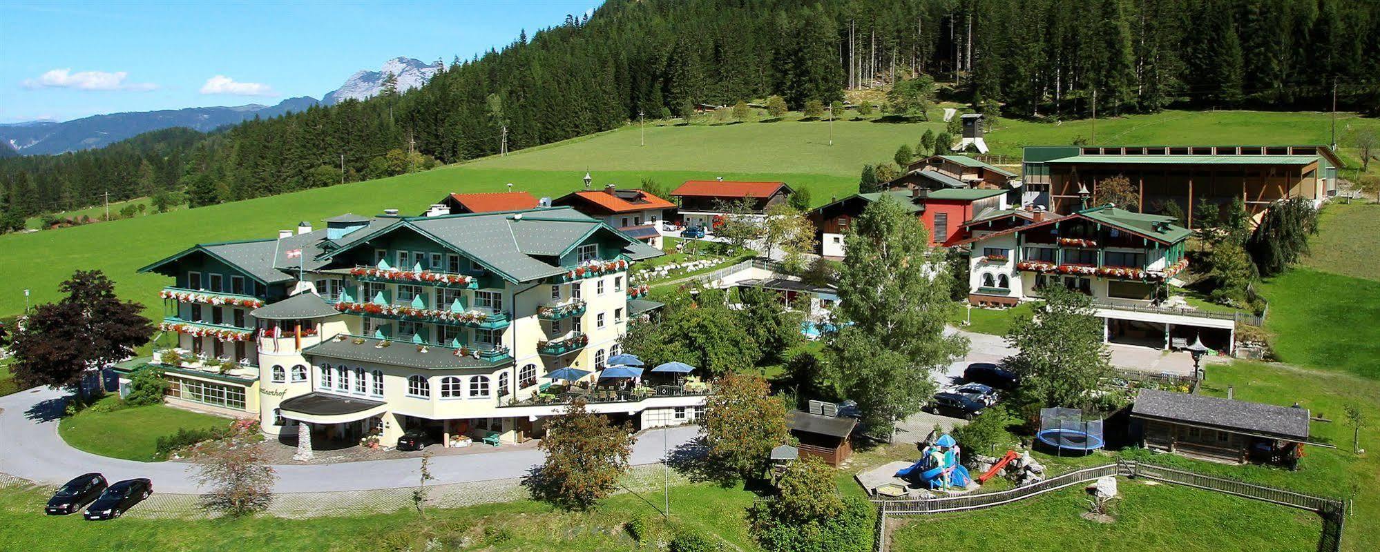 Wohlfuehlresort Und Feriengut Martinerhof Sankt Martin am Tennengebirge Εξωτερικό φωτογραφία