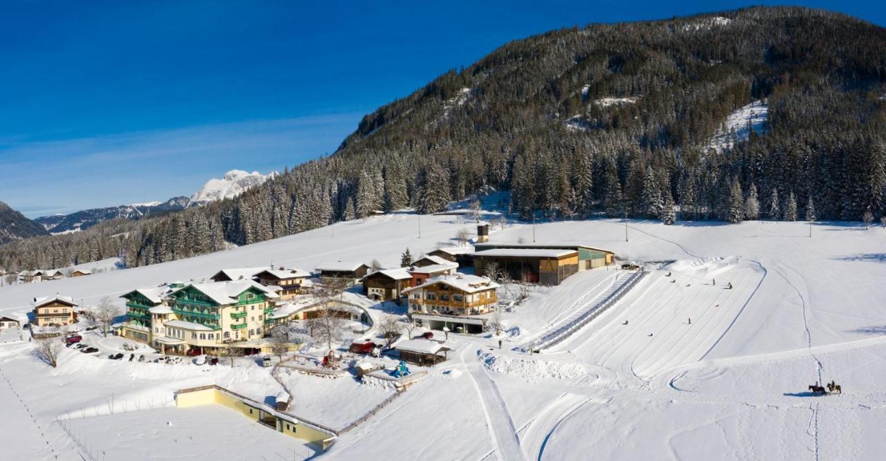 Wohlfuehlresort Und Feriengut Martinerhof Sankt Martin am Tennengebirge Εξωτερικό φωτογραφία